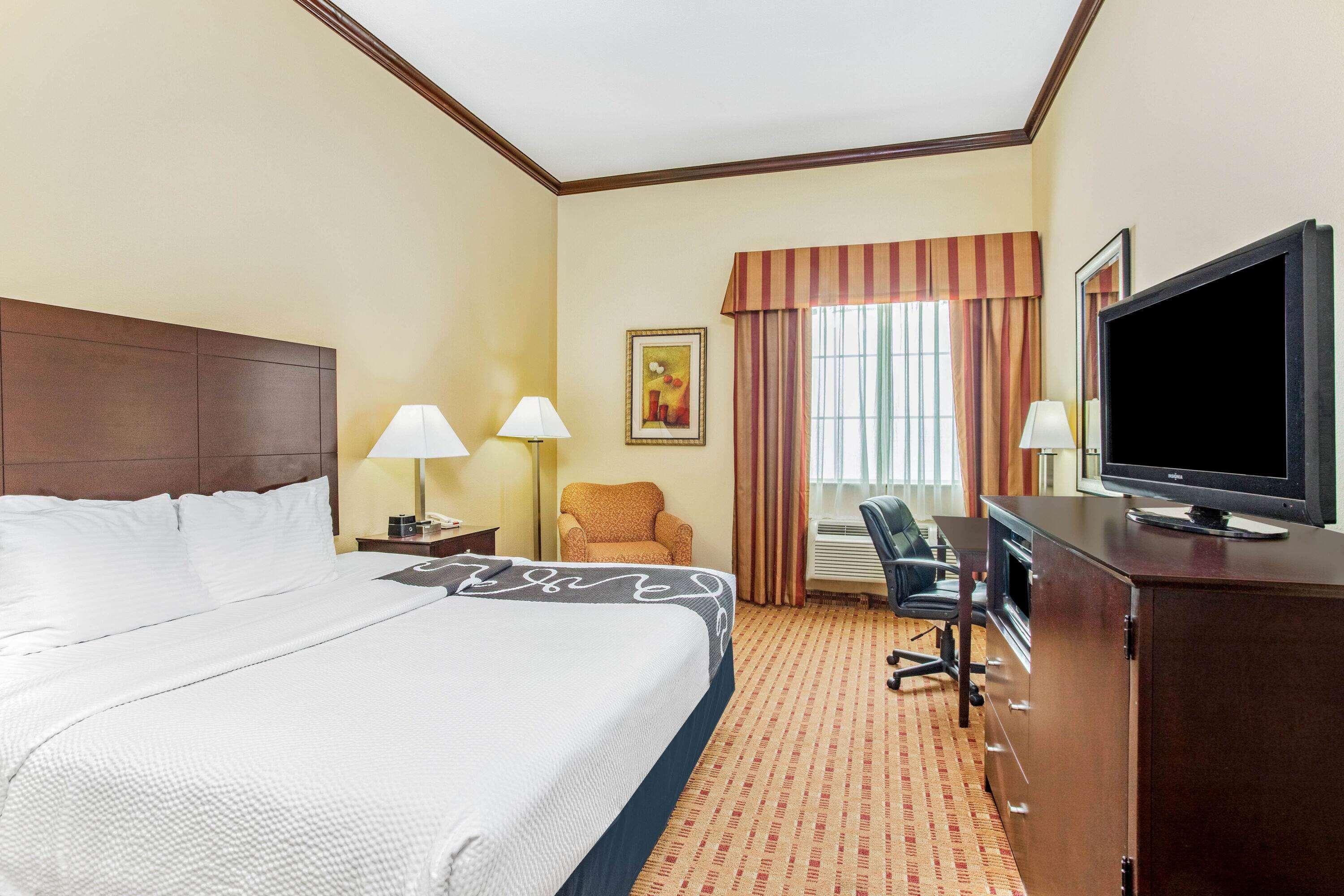 La Quinta By Wyndham Ennis Hotel Kültér fotó