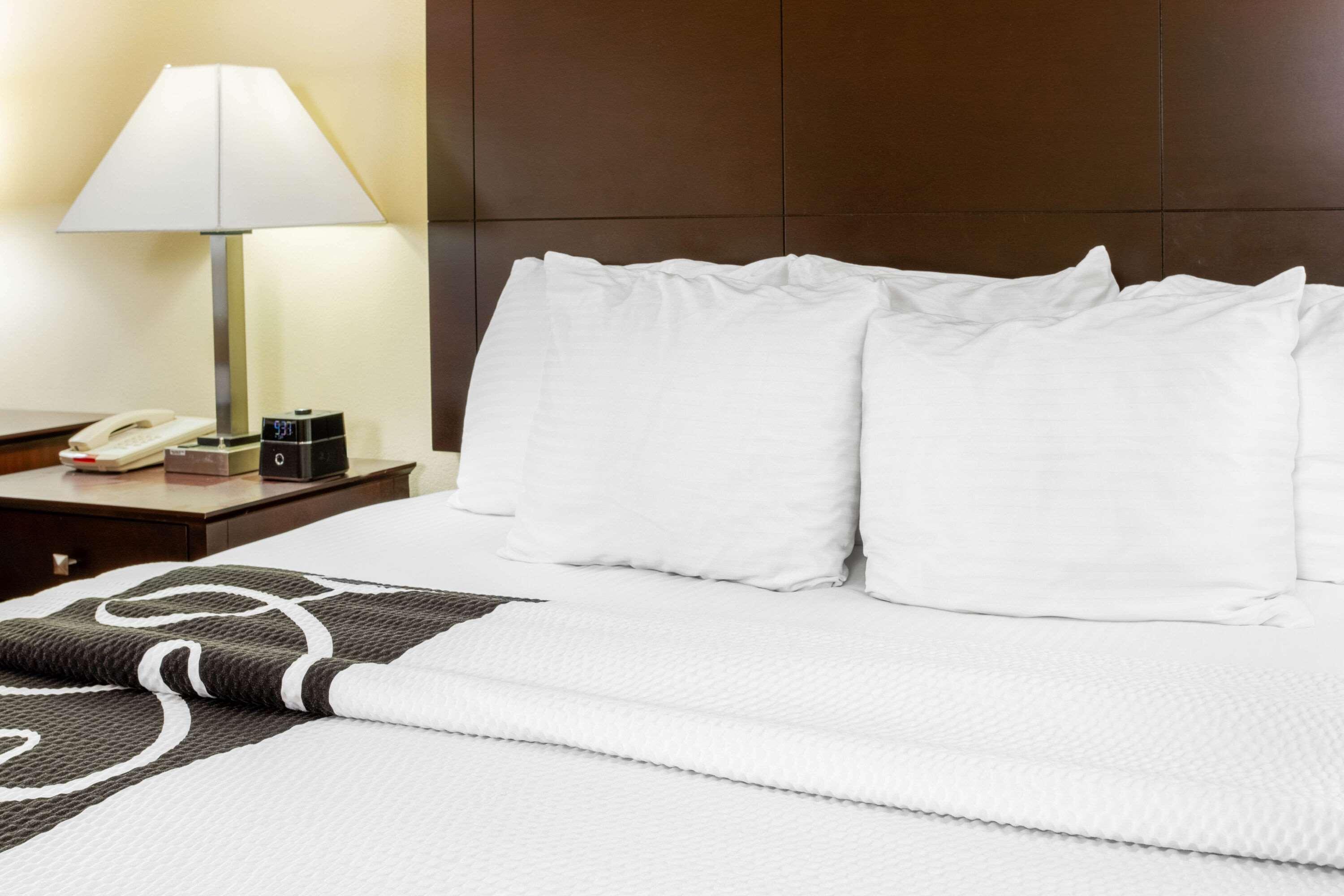 La Quinta By Wyndham Ennis Hotel Kültér fotó